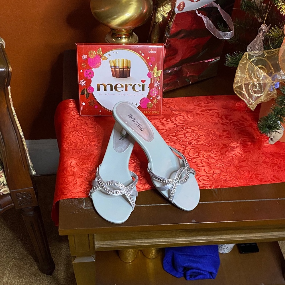 Kenneth Cole Silver Holiday Sandals